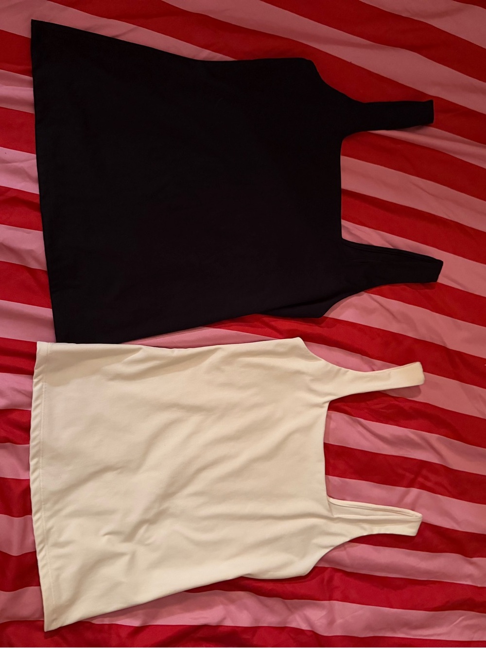 3/$25 💫 Nine West Reversible Black & White Tank Top Bundle Size M - Picture 3 of 6